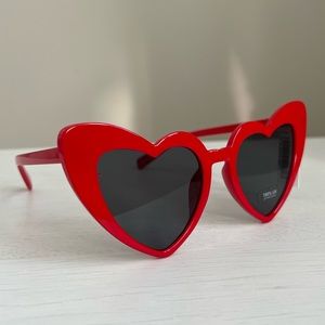 Simons Heart-shaped Sunglasses